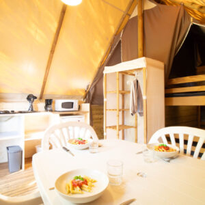 Tente Lodge Pinson Ile Doleron Cuisine