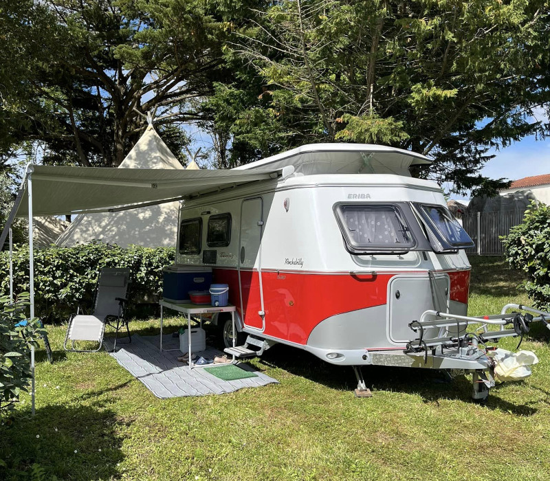 Camping Embruns Oleron Emplacement Caravanne