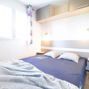 Huppe 4 Mobile Home Les Embruns D Oleron Master Bedroom